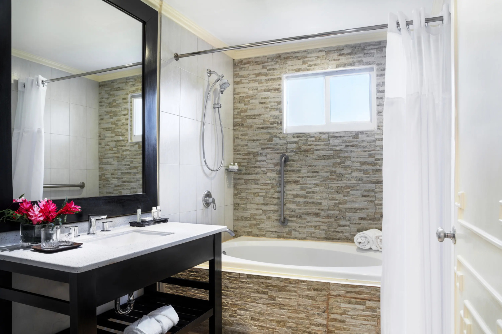Jewel Paradise Cove Adult Beach Resort & Spa – All Inclusive