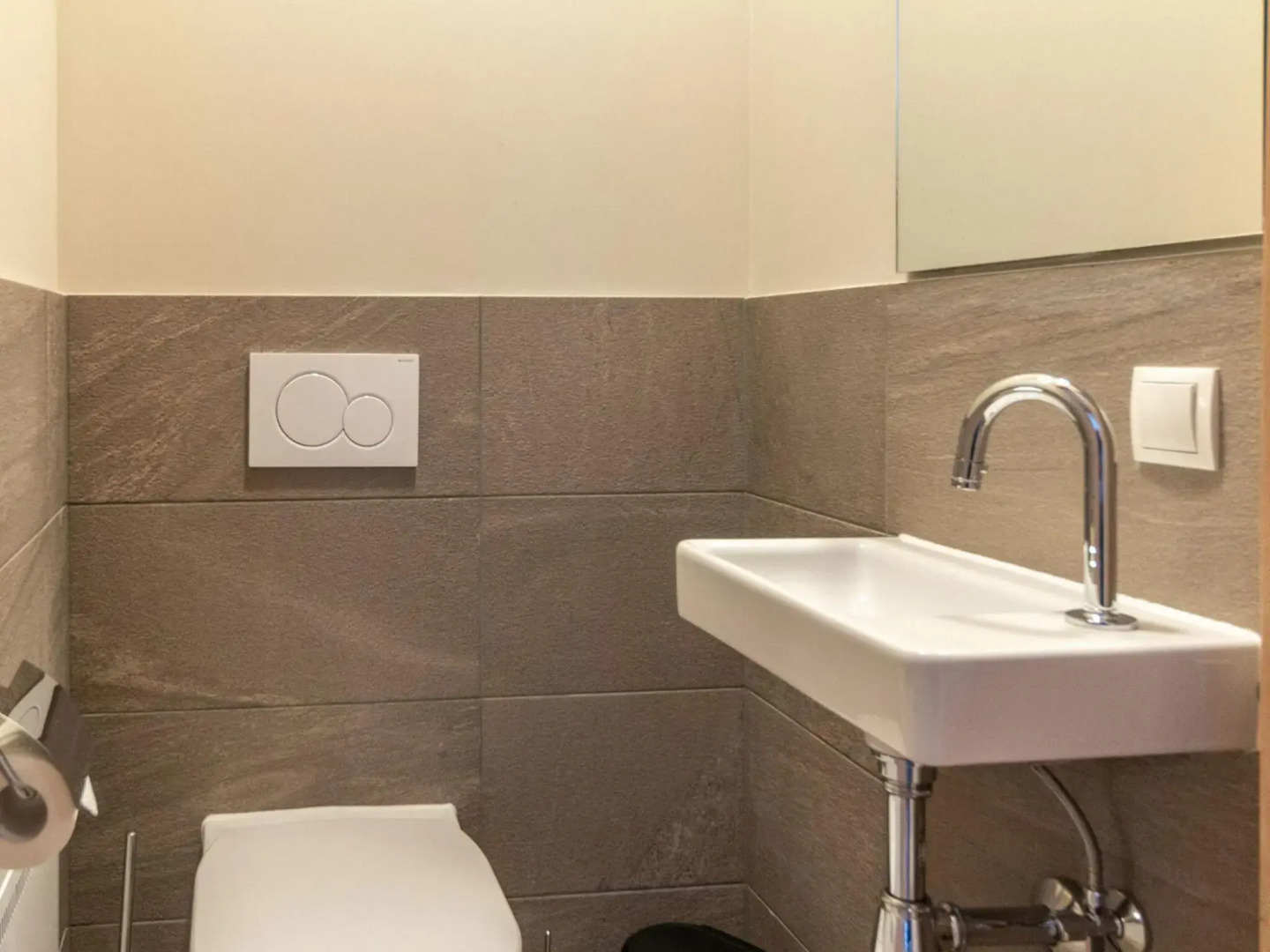 Stylish apartment with sauna, ski area at 600 m