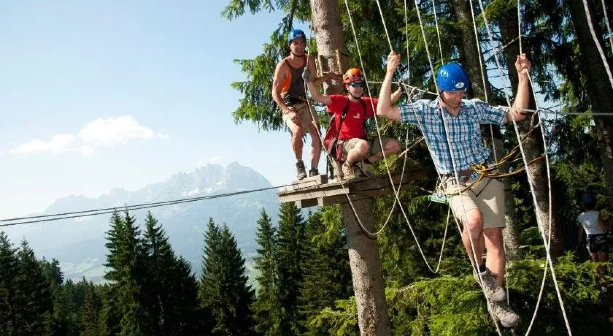 Cubo Sport & Art Hotel