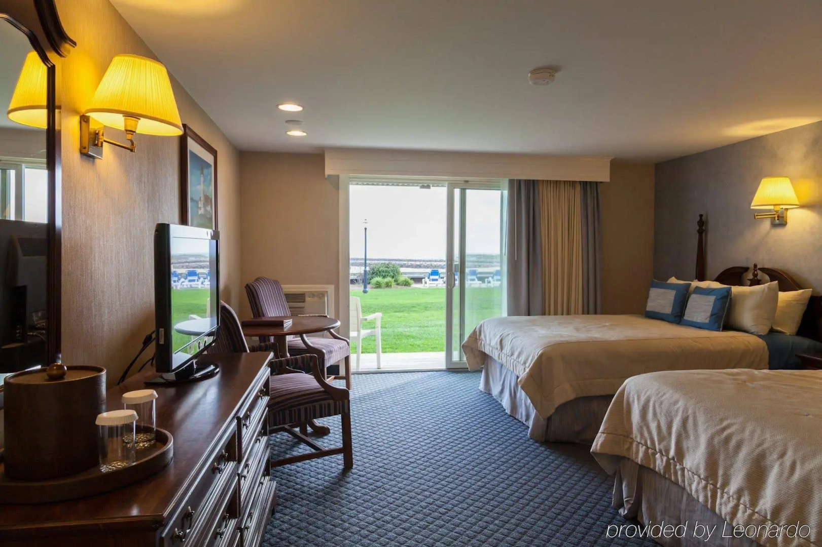 Red Jacket Beach Resort