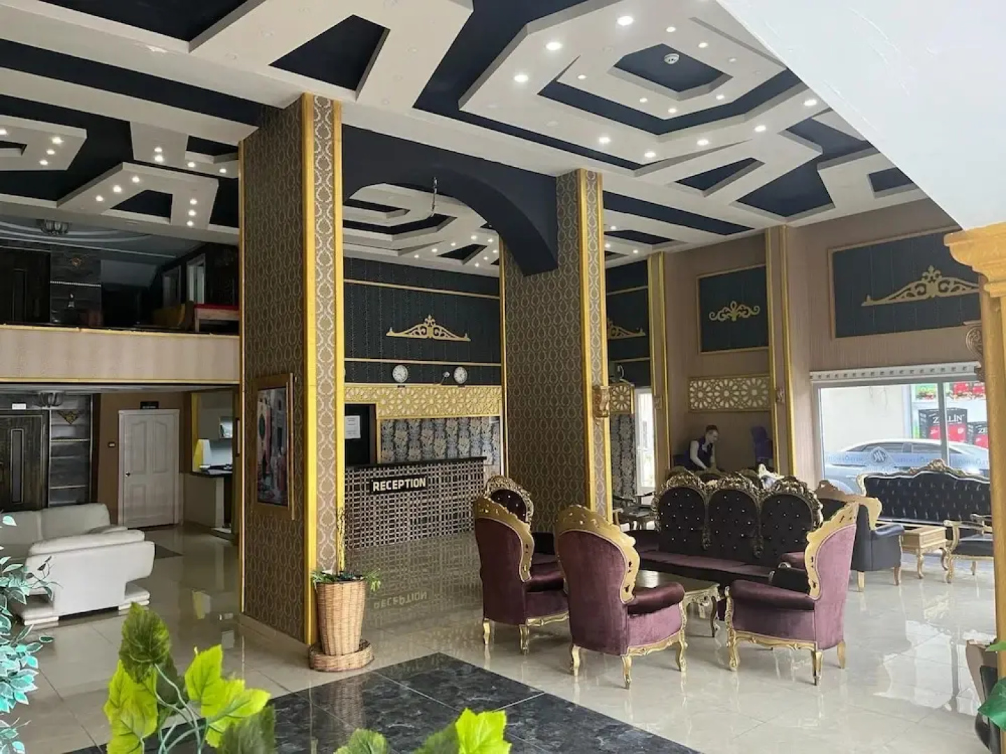Metros Hotel