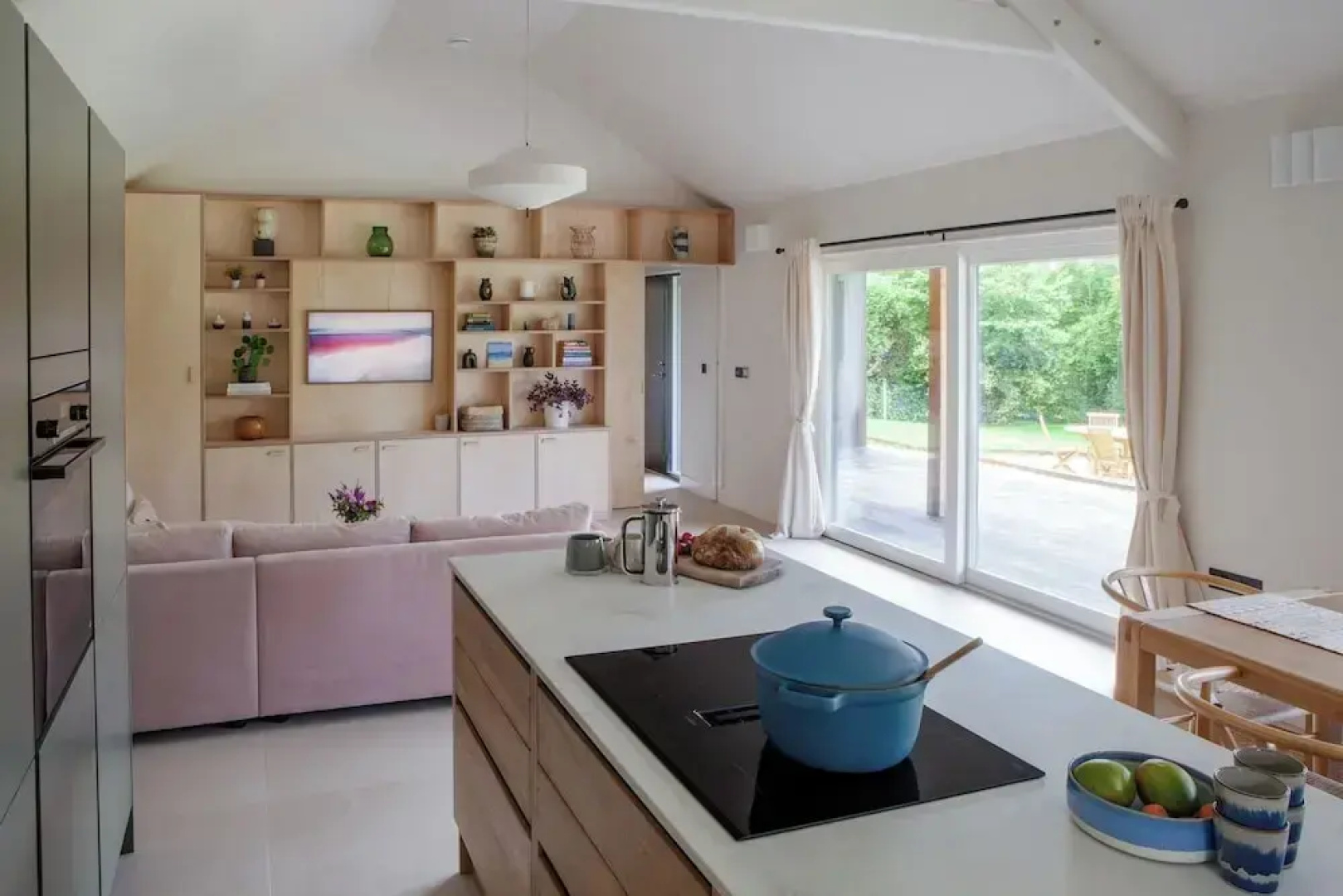 2-bed Eco Friendly Home - Sleeps 4 - Parking