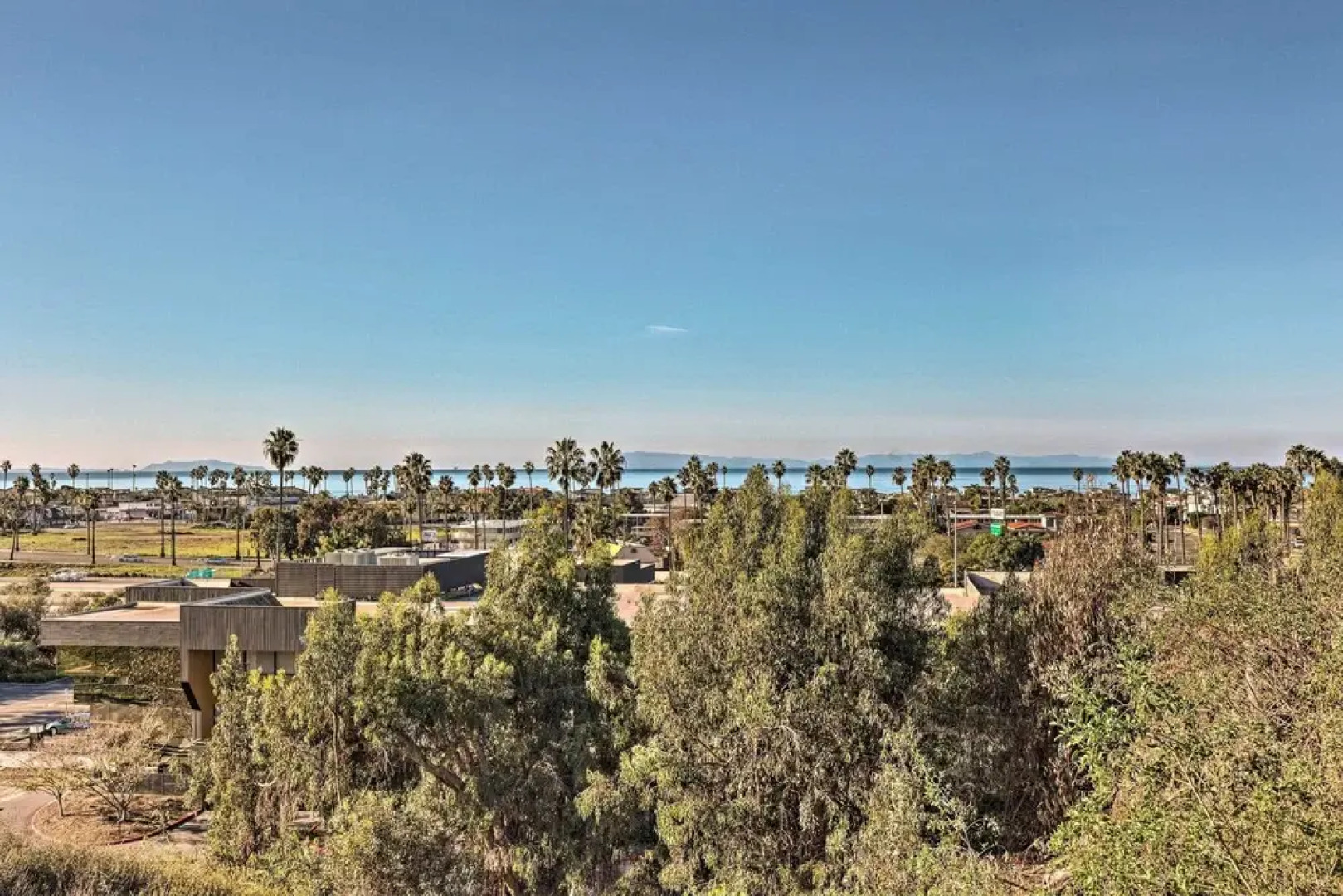 Walk to Ventura Beach: Comfy Home w/ Ocean Views
