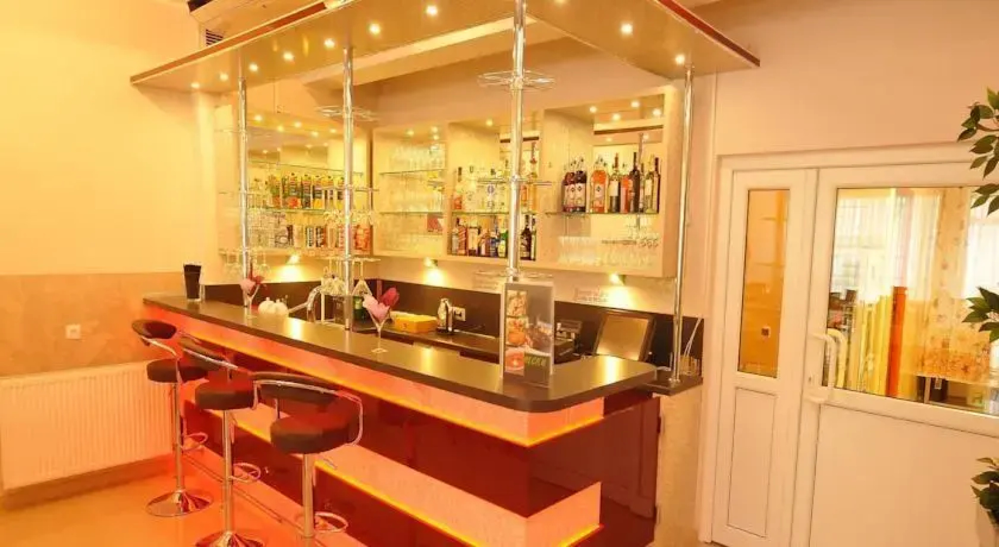 Hotel Logan
