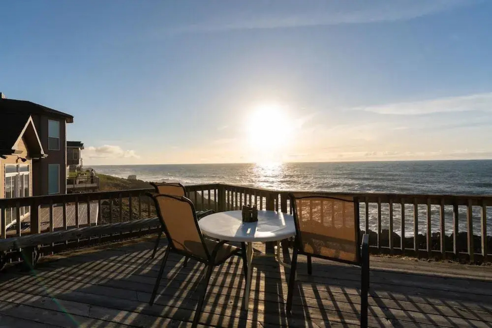 Whale Pointe 2 Br cottage by RedAwning