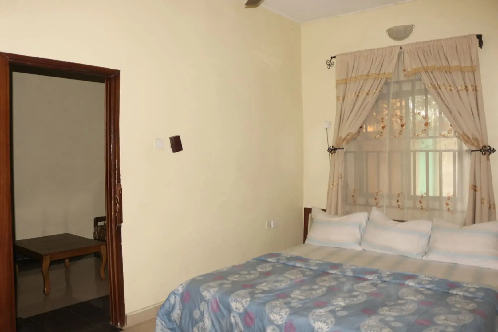 Green Park Hotel and Suites