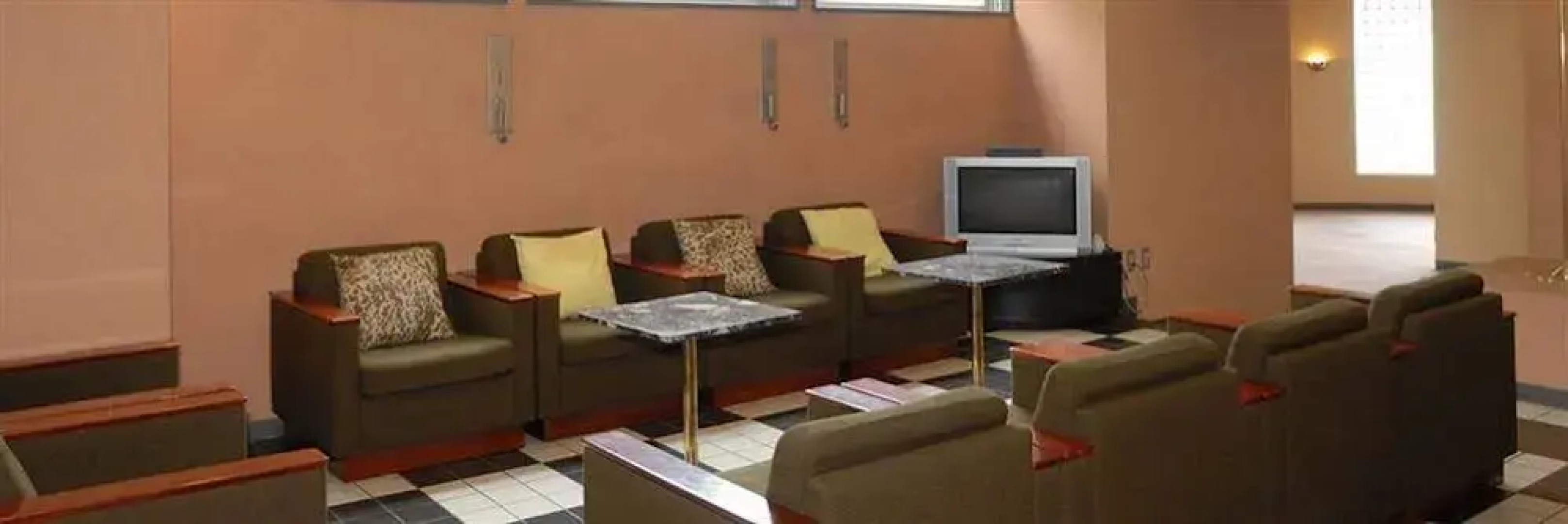 Mitsukaido Sky Hotel