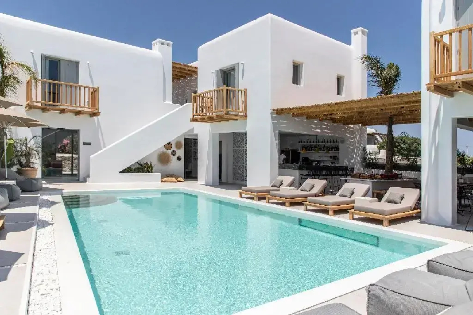 Adorno Suites