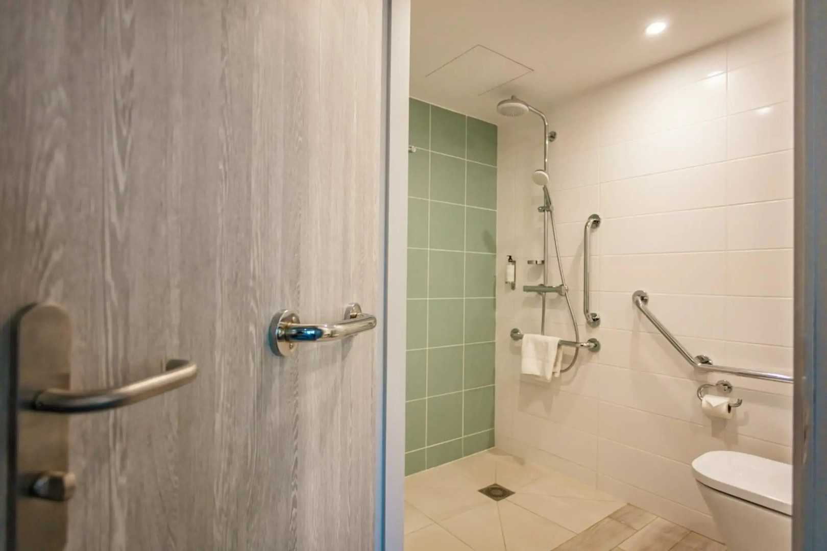 Opéralia Hôtel Les Pins