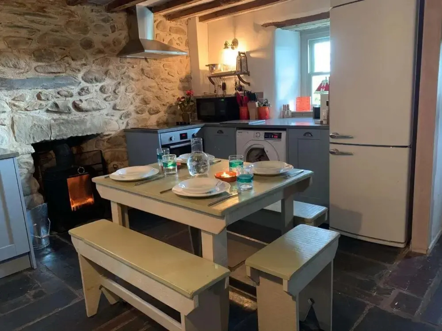 Idlewild Animal Sanctuary Farmhouse Stay - Charity