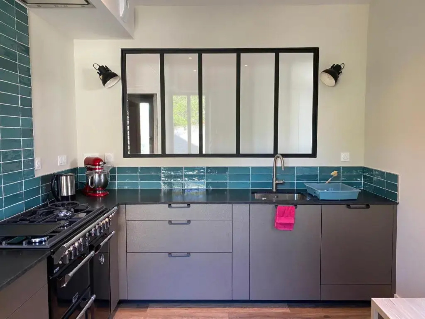 L Alouette by Icone Collection