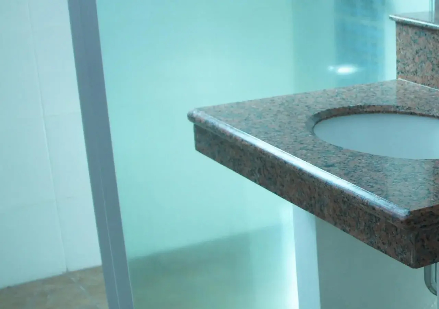 Valentine Park Hotel