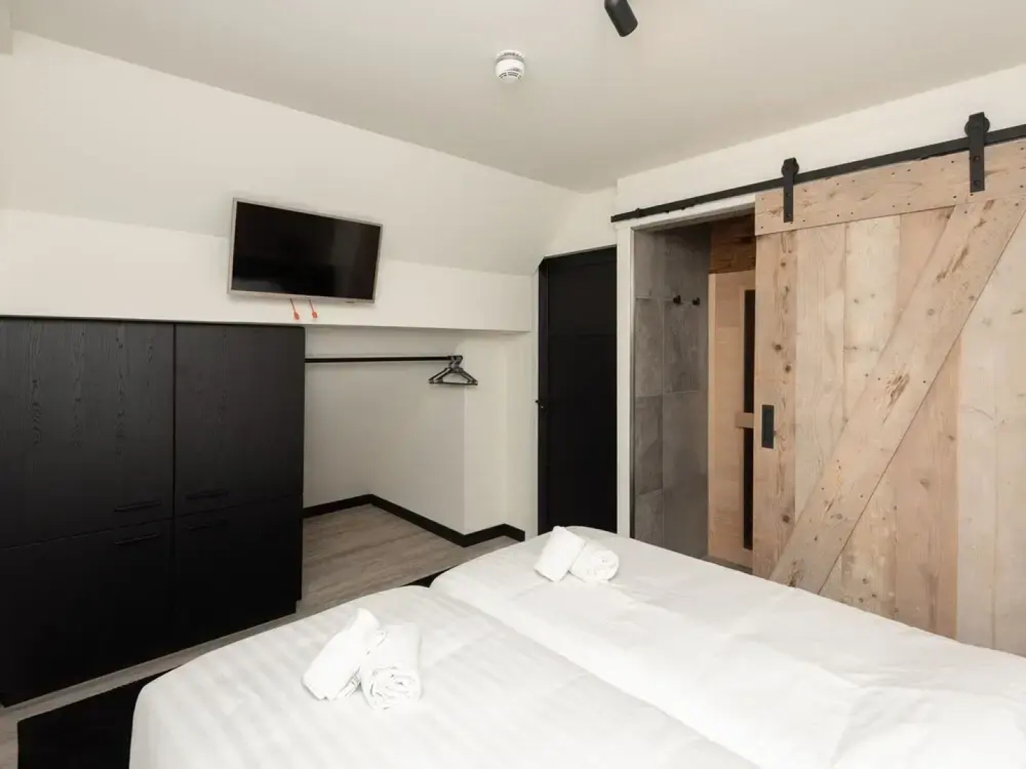 Luxury Apartment in Renesse With Infrared Sauna