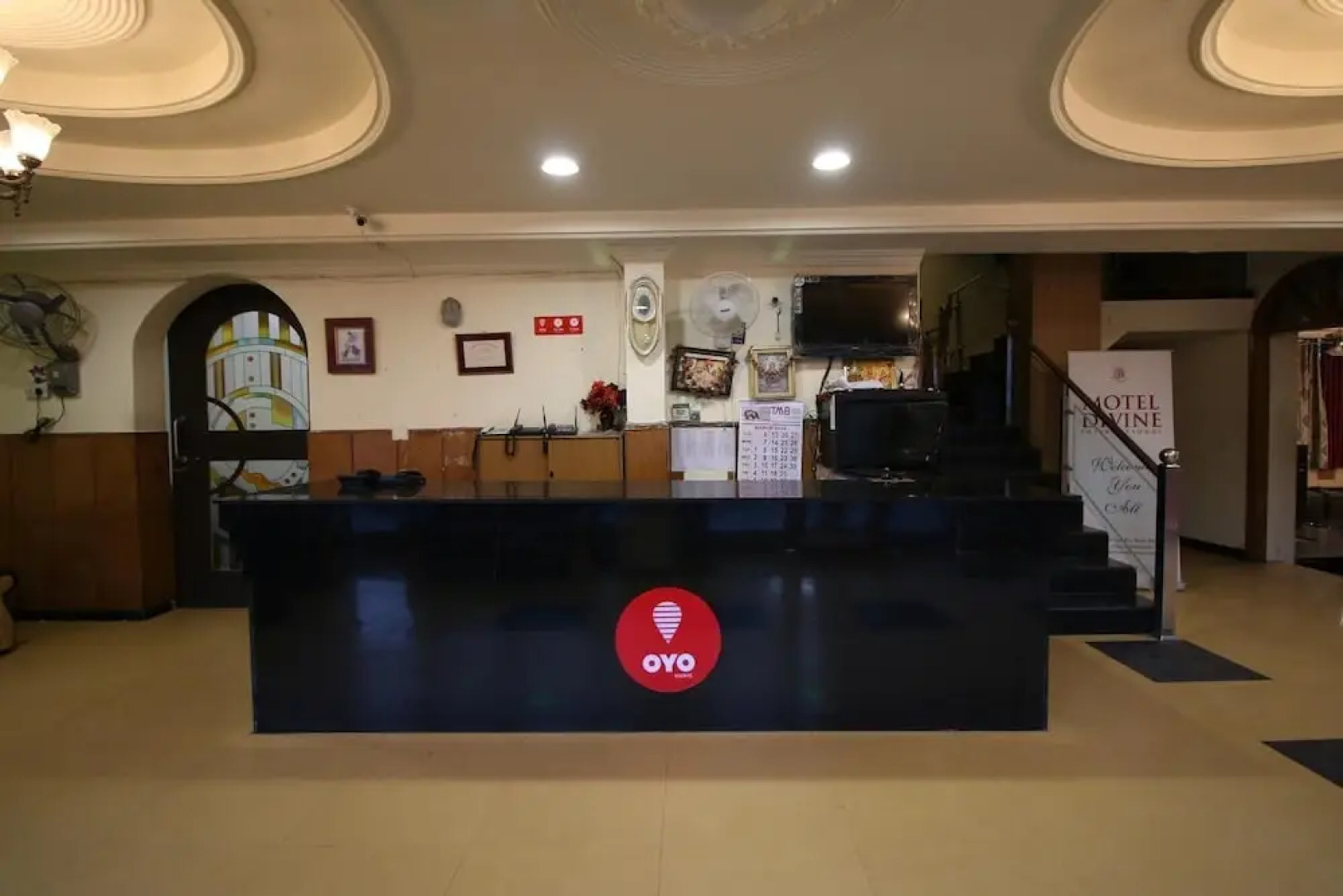 Motel Divine International