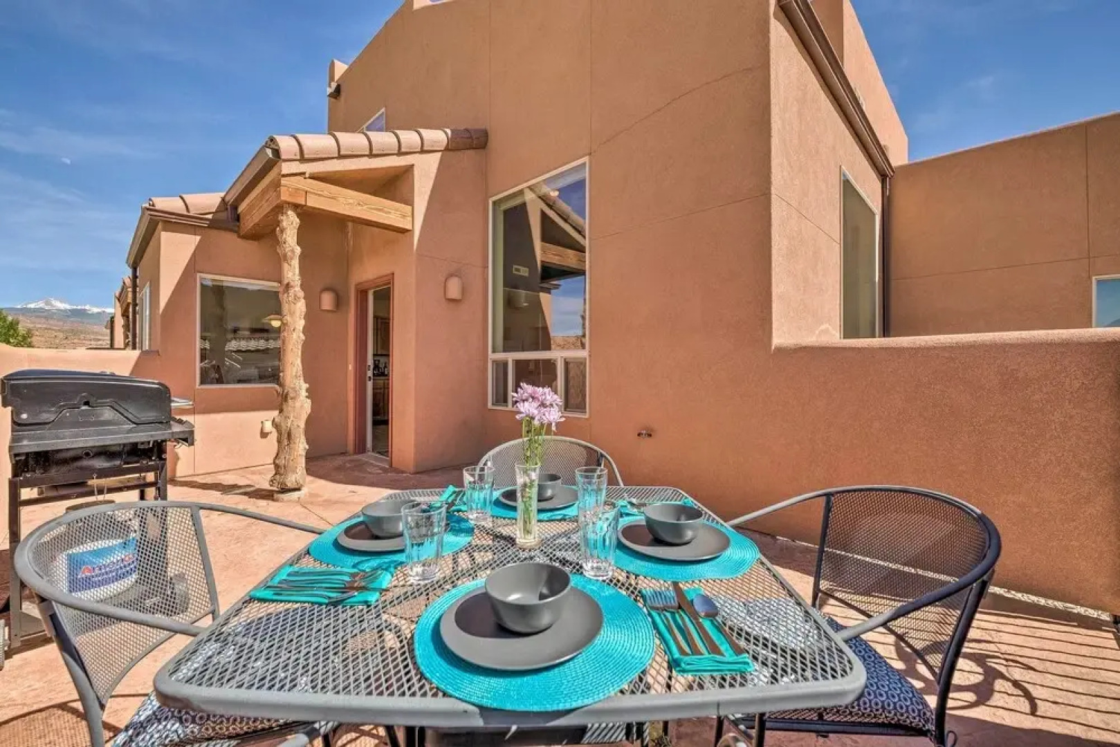 Moab Townhome w/ Patio - 11 Mi. to Arches NP!