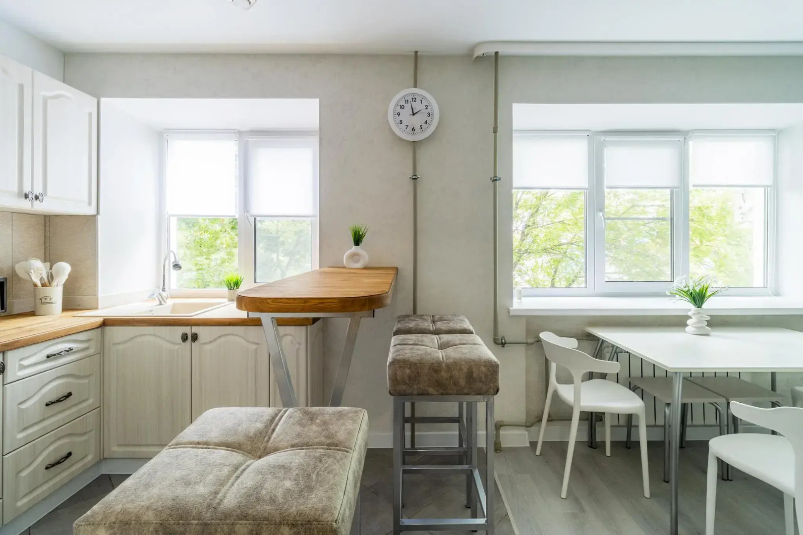 На Сутки на улице Урицкого 6