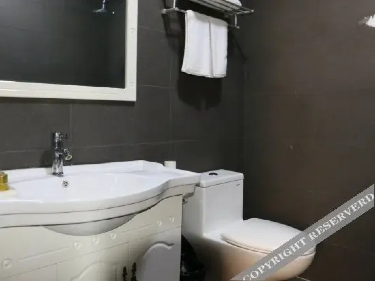Guohui Business Hotel