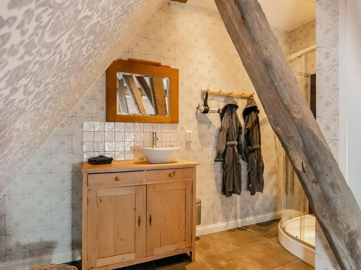 Chalet in Ternaard Near Heritage Site