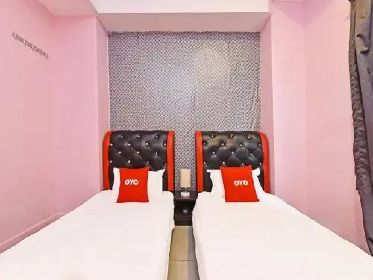 8 Hotel