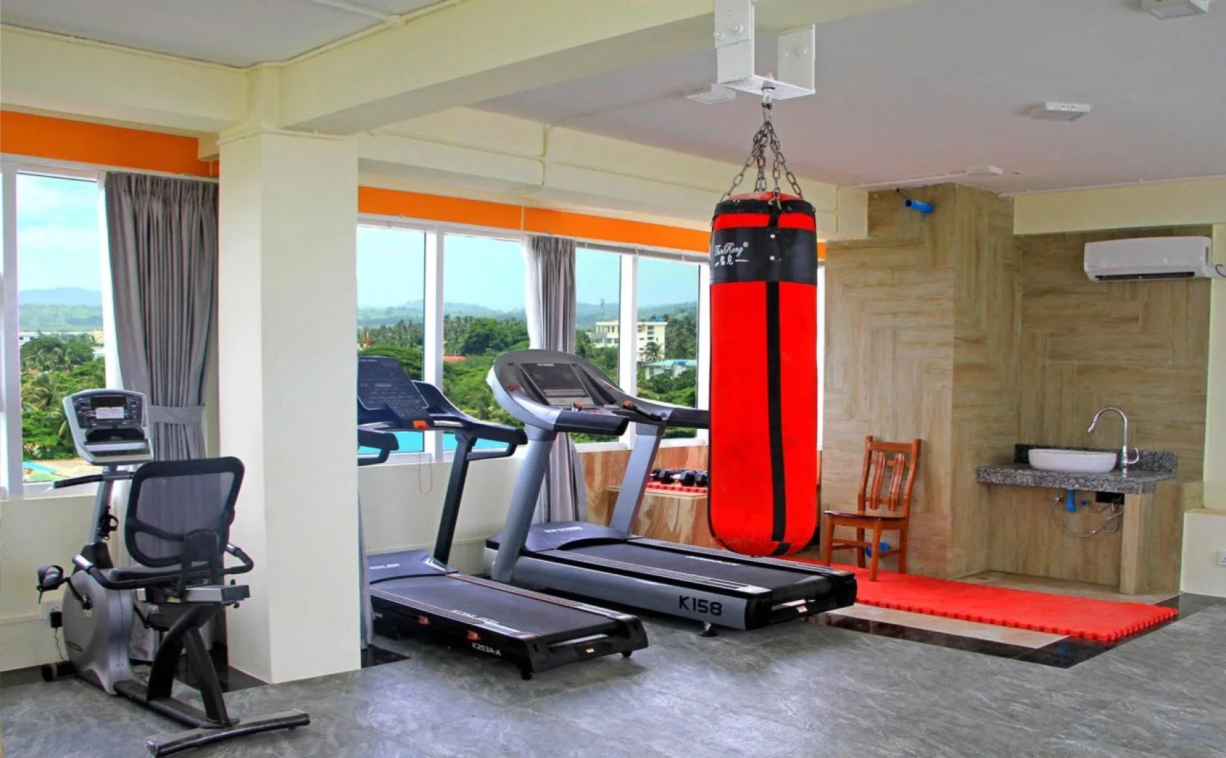Hotel Varanathi