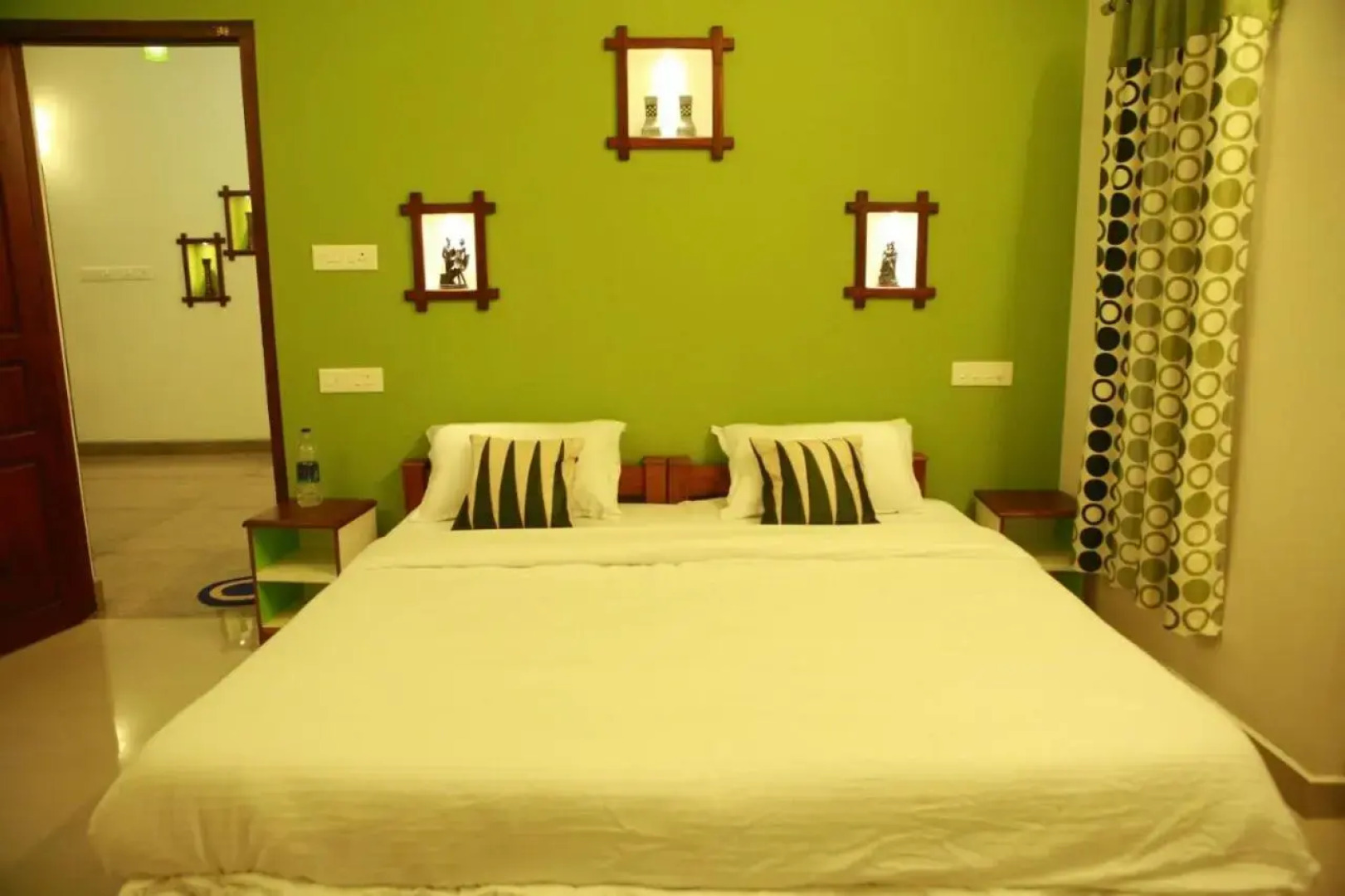 Mango Kerala Houseboats