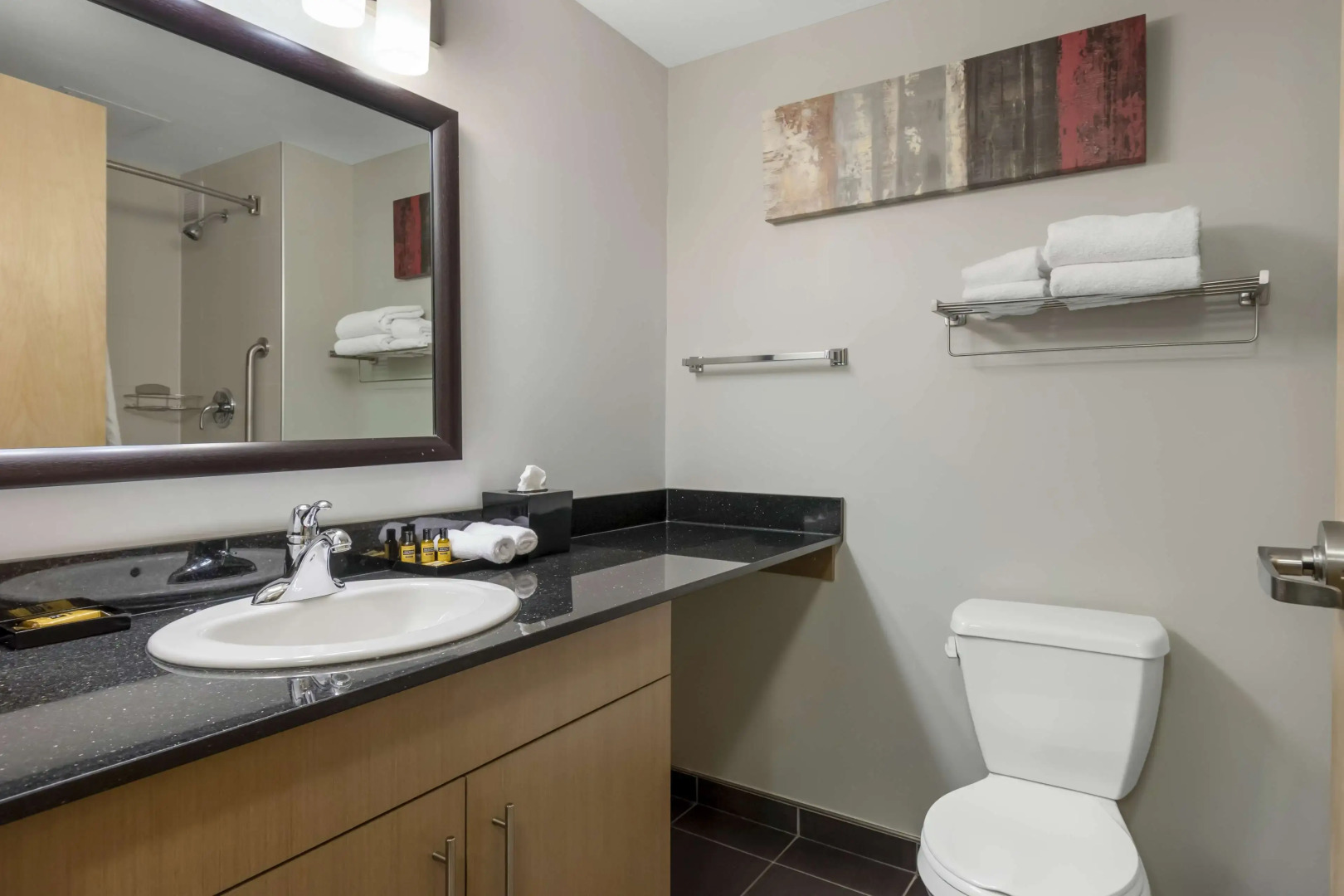 Best Western Plus Airport Inn & Suites