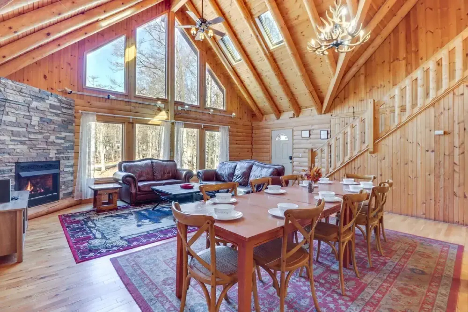 Private Hot Tub & Fire Pit: Log Cabin in Blakeslee