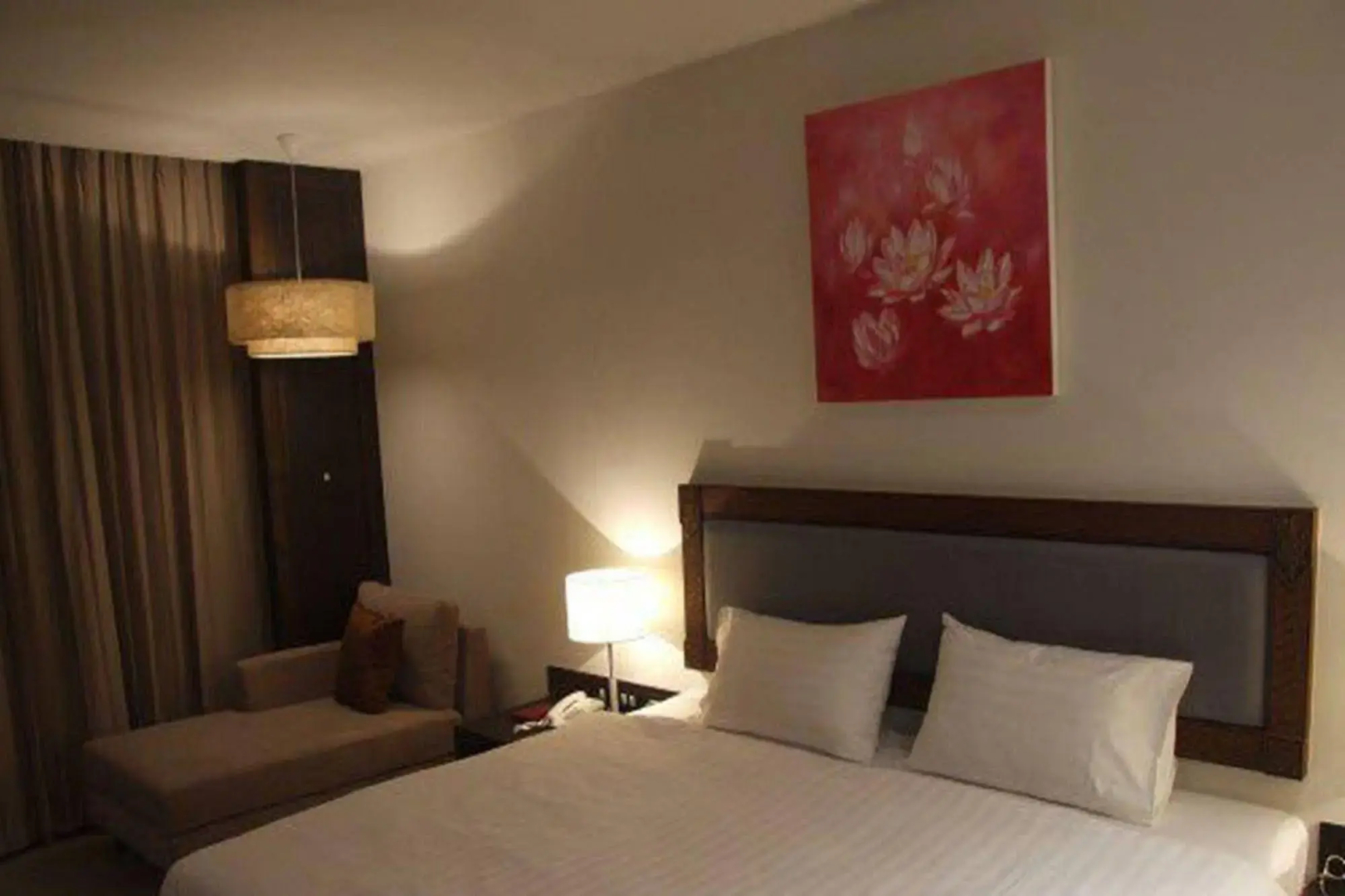 Sunee Grand Hotel and Convention Center