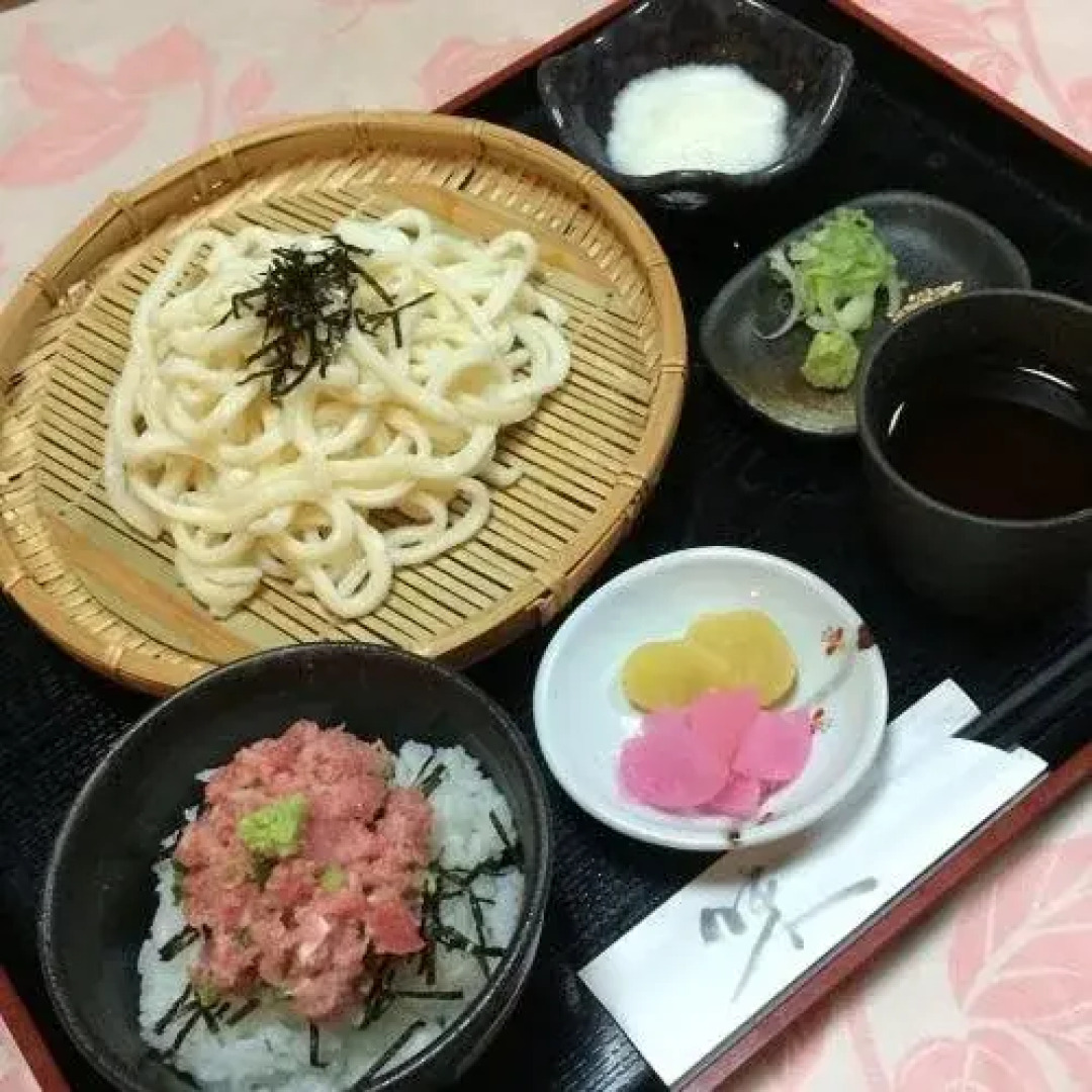 Shinmaebashi Station Hotel