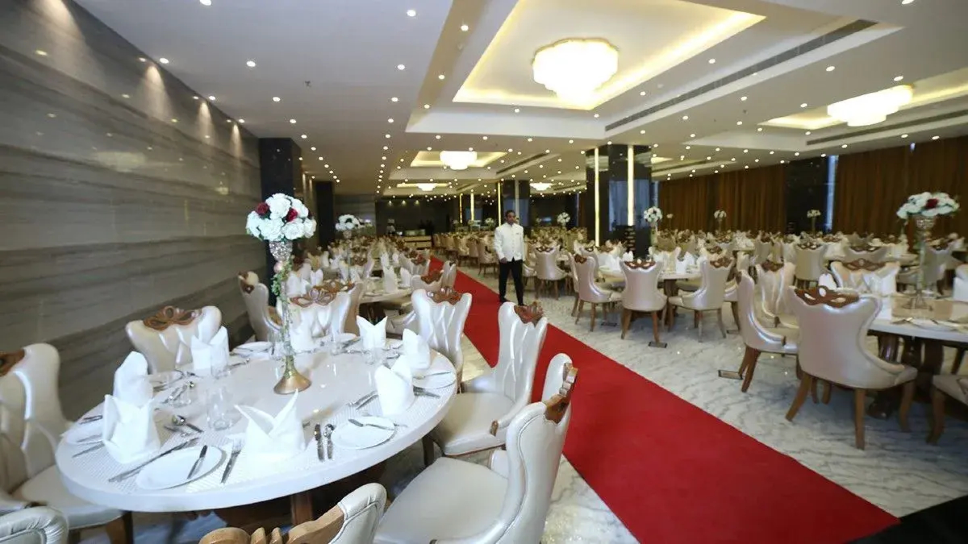 The Grand Mountain Hotel