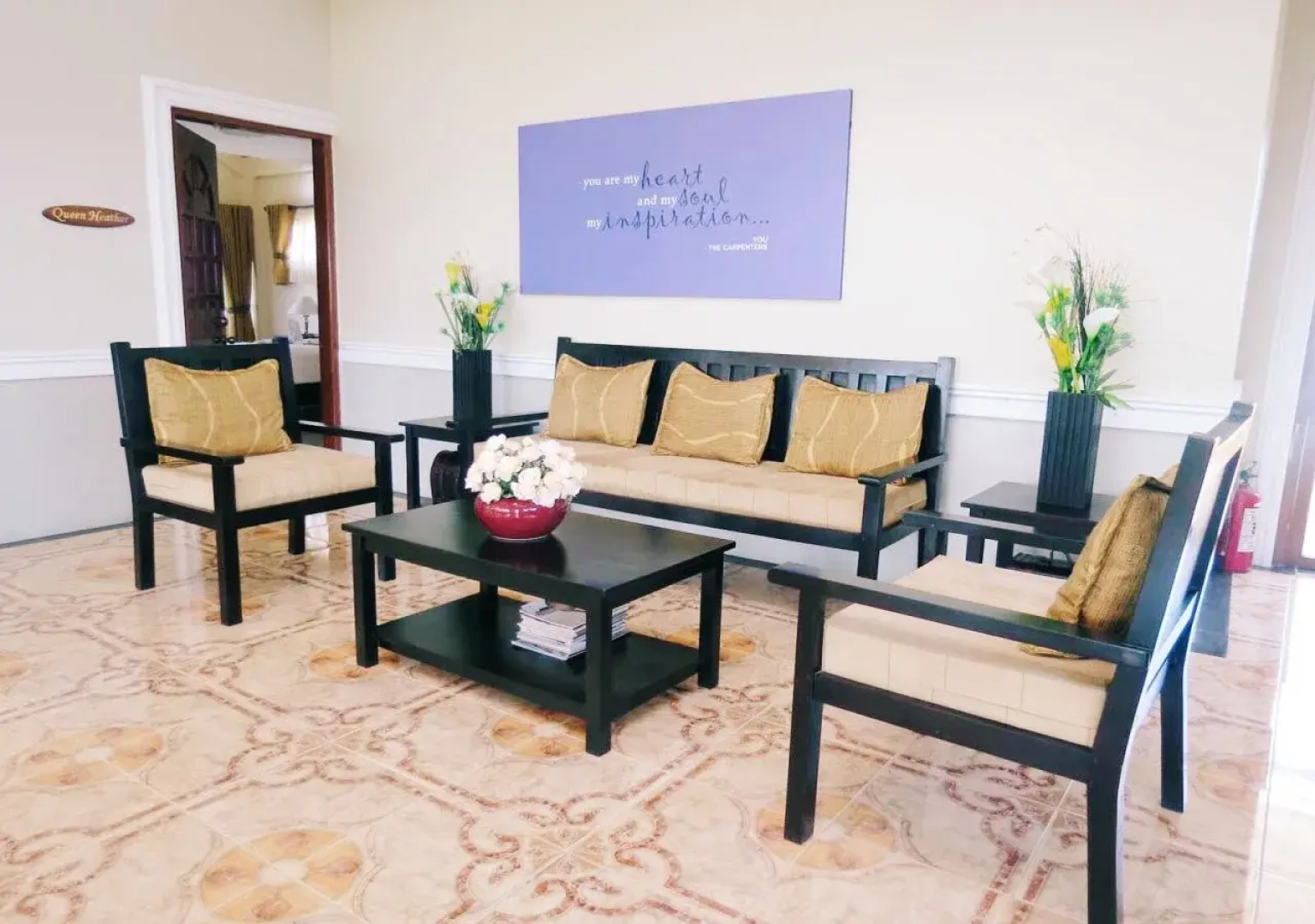 The Q Hotel & Restaurant