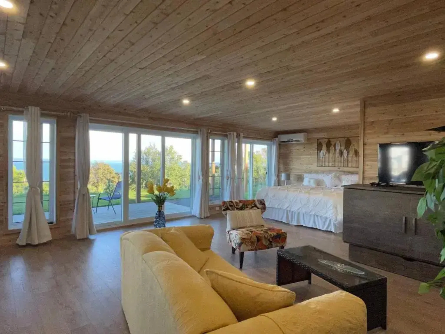 A Unique Loft to Travel Back in Time