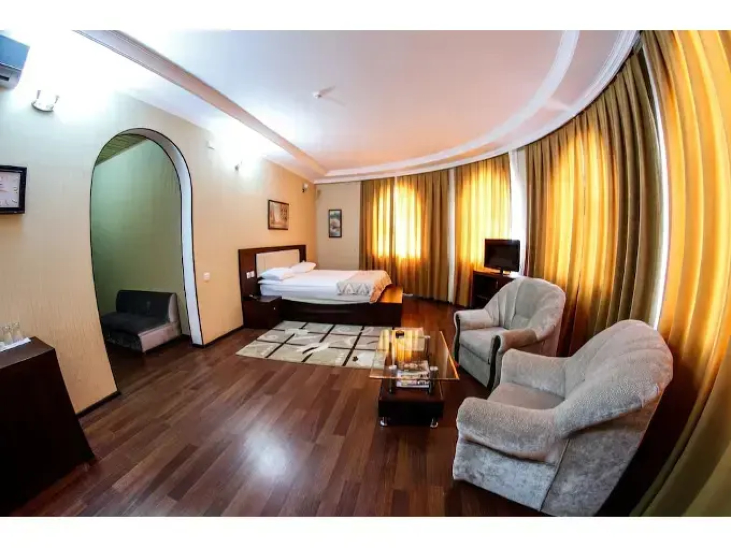 Vilesh Palace Hotel