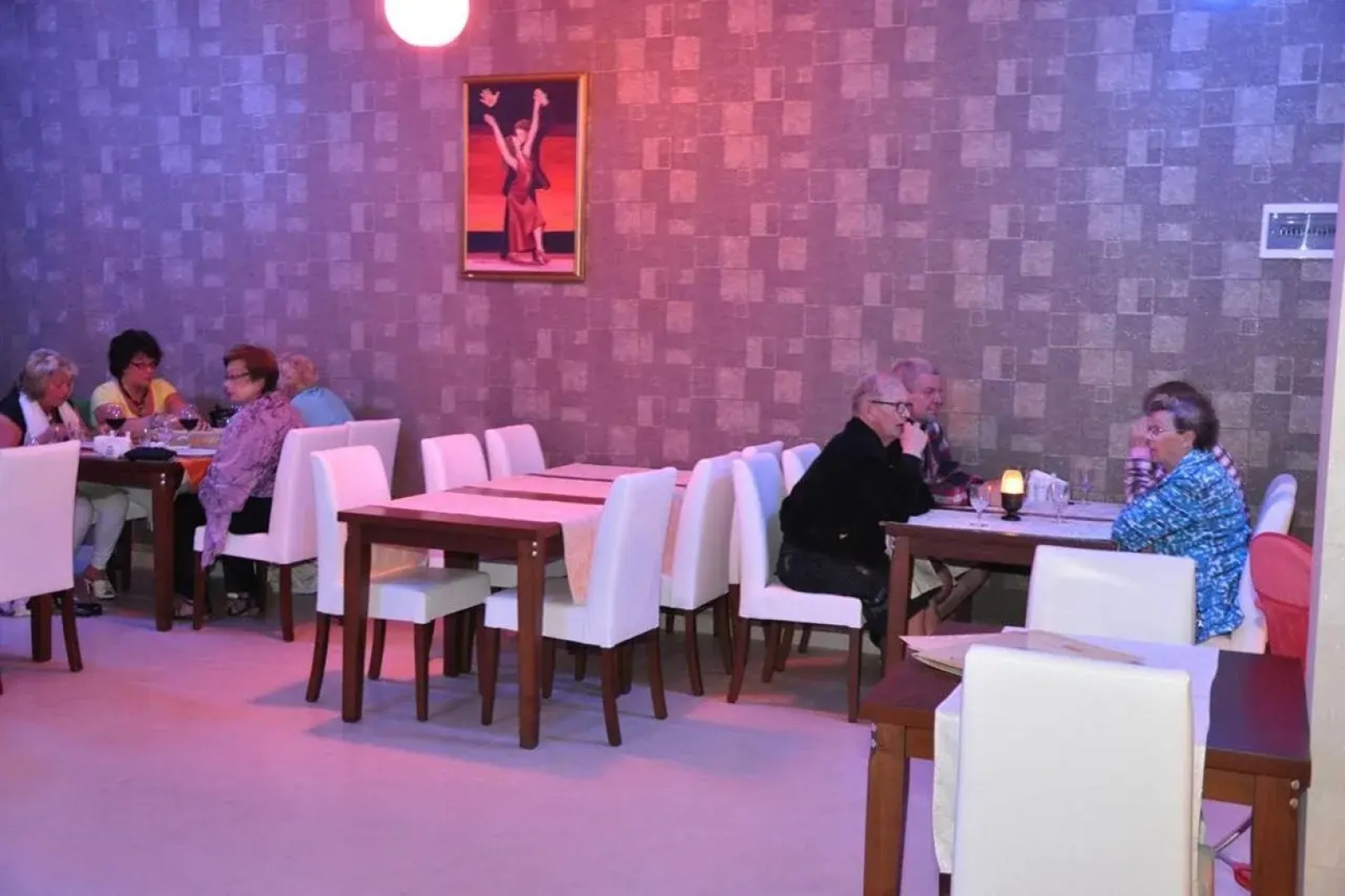 Kleopatra South Star Apart