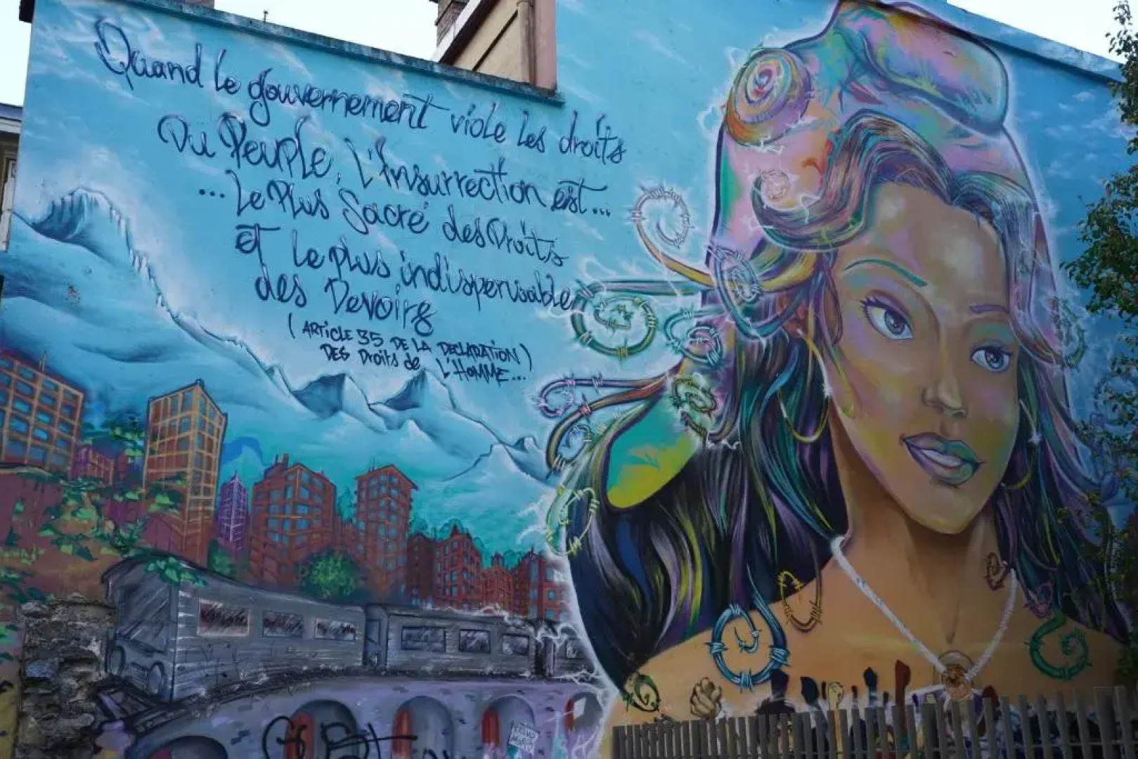 Studio plein centre avec garage, piscine et gardien