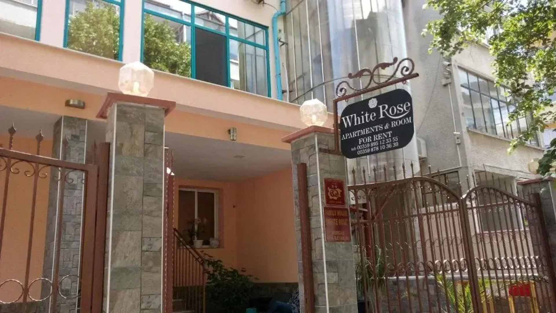 Family Hotel White Rose