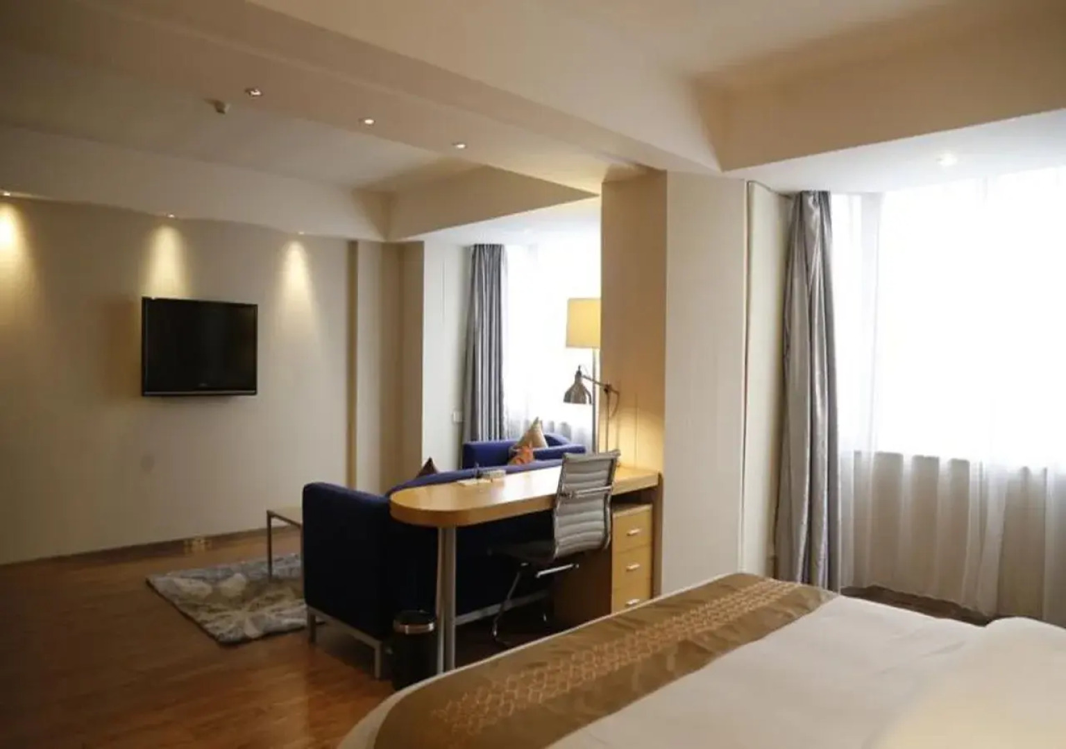 Orange Hotel Guangzhou Quzhuang Metro Station