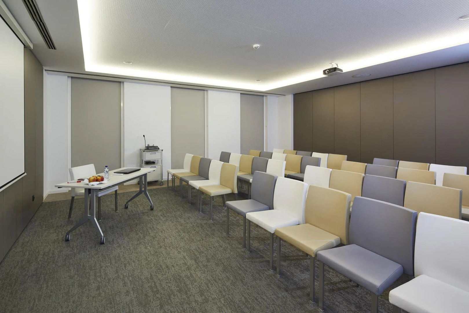 Отель Occidental Faro