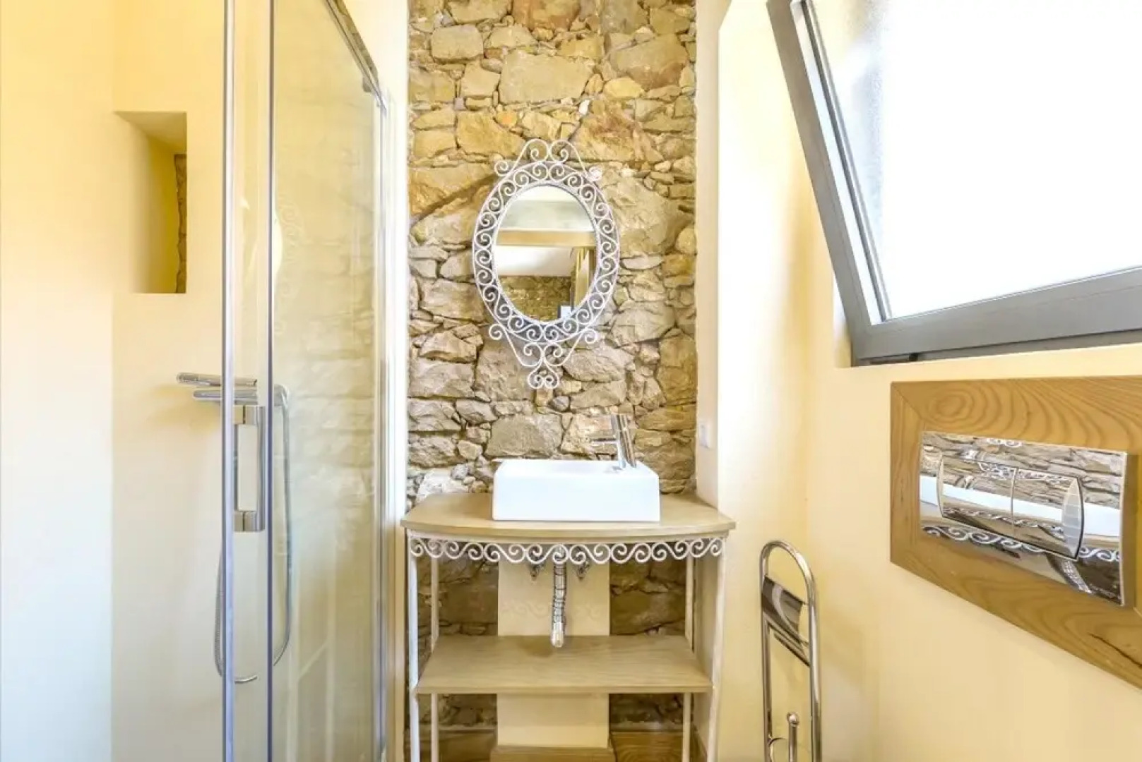 Villa With 4 Bedrooms in Quelfes, With Wonderful sea View, Pool Access