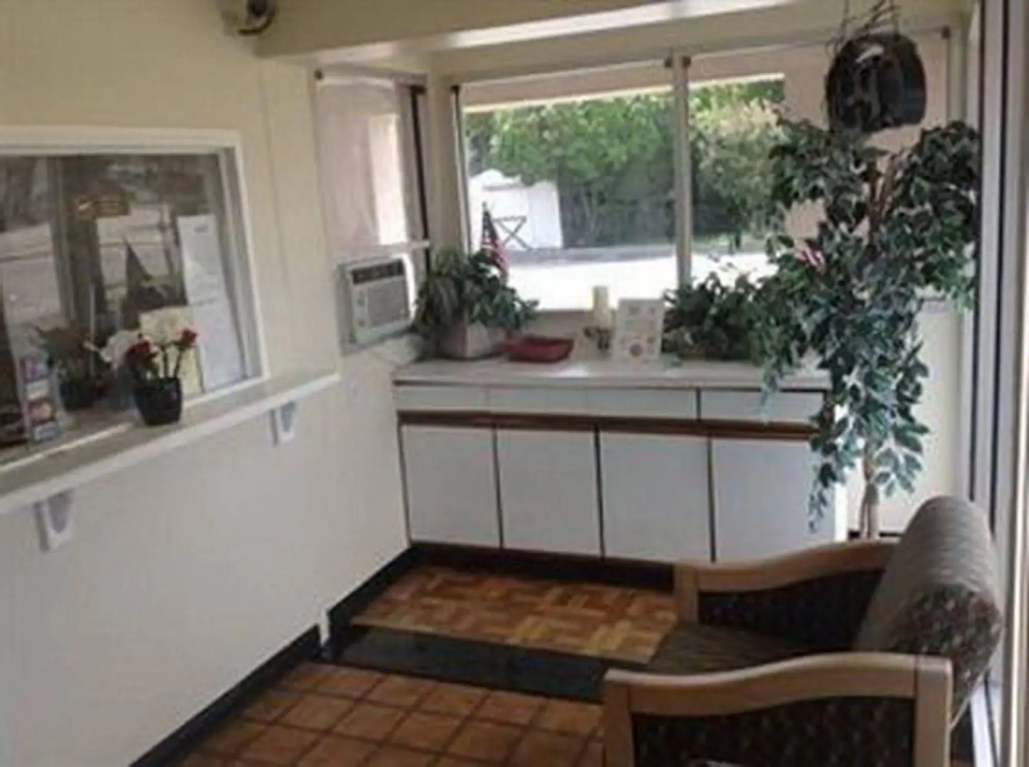 OYO Hotel Petersburg VA I-95 & E Washington St