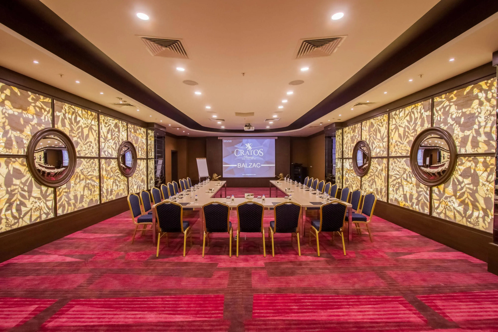 Cratos Premium Hotel & Casino