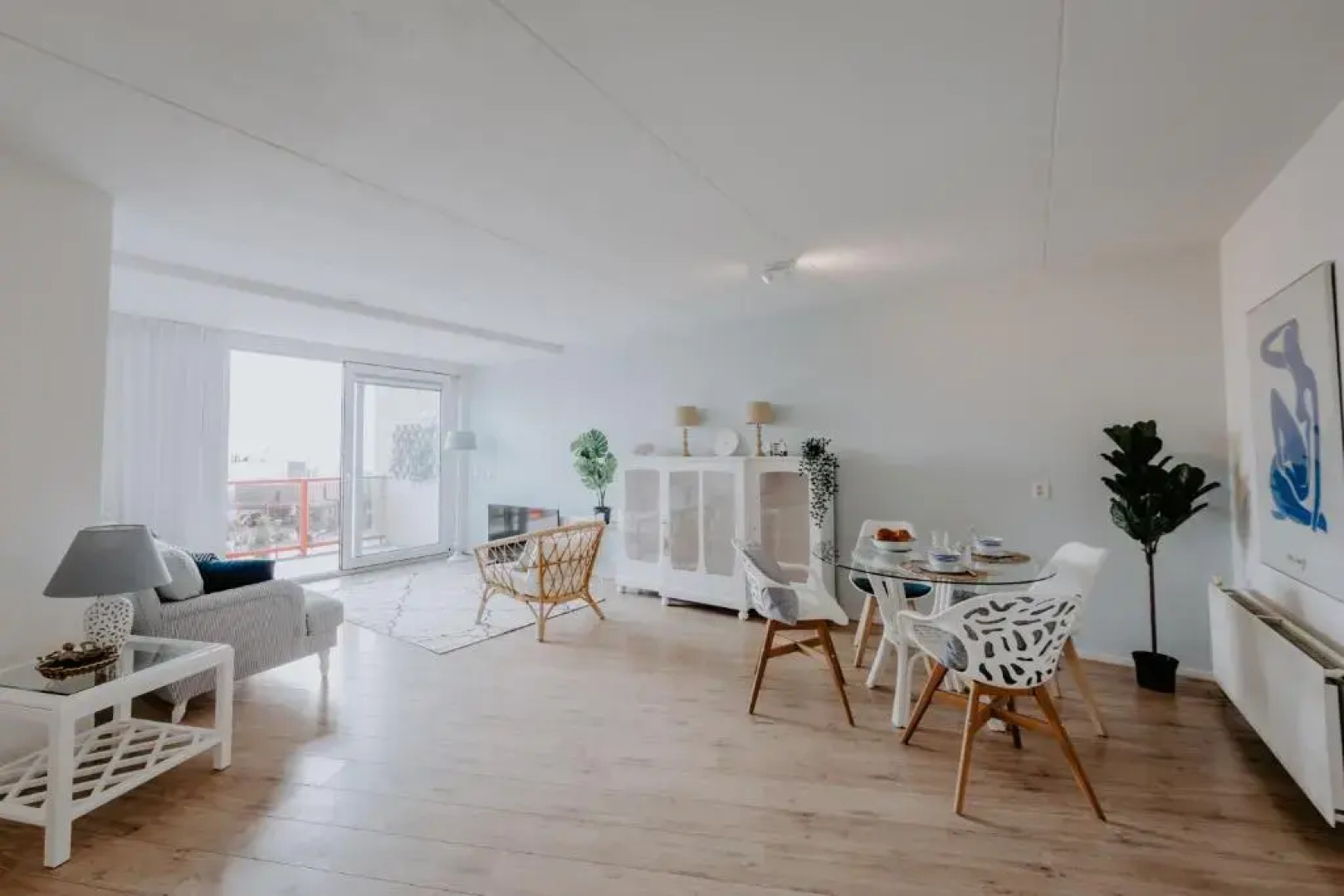 Stijlvol appartement op strand Makkum