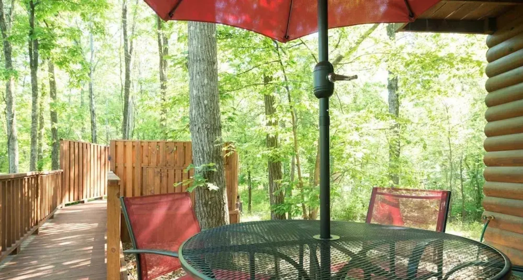 Shady Nook With Private Hot Tub and Minutes Away From Broken Bow Lake by Redawning