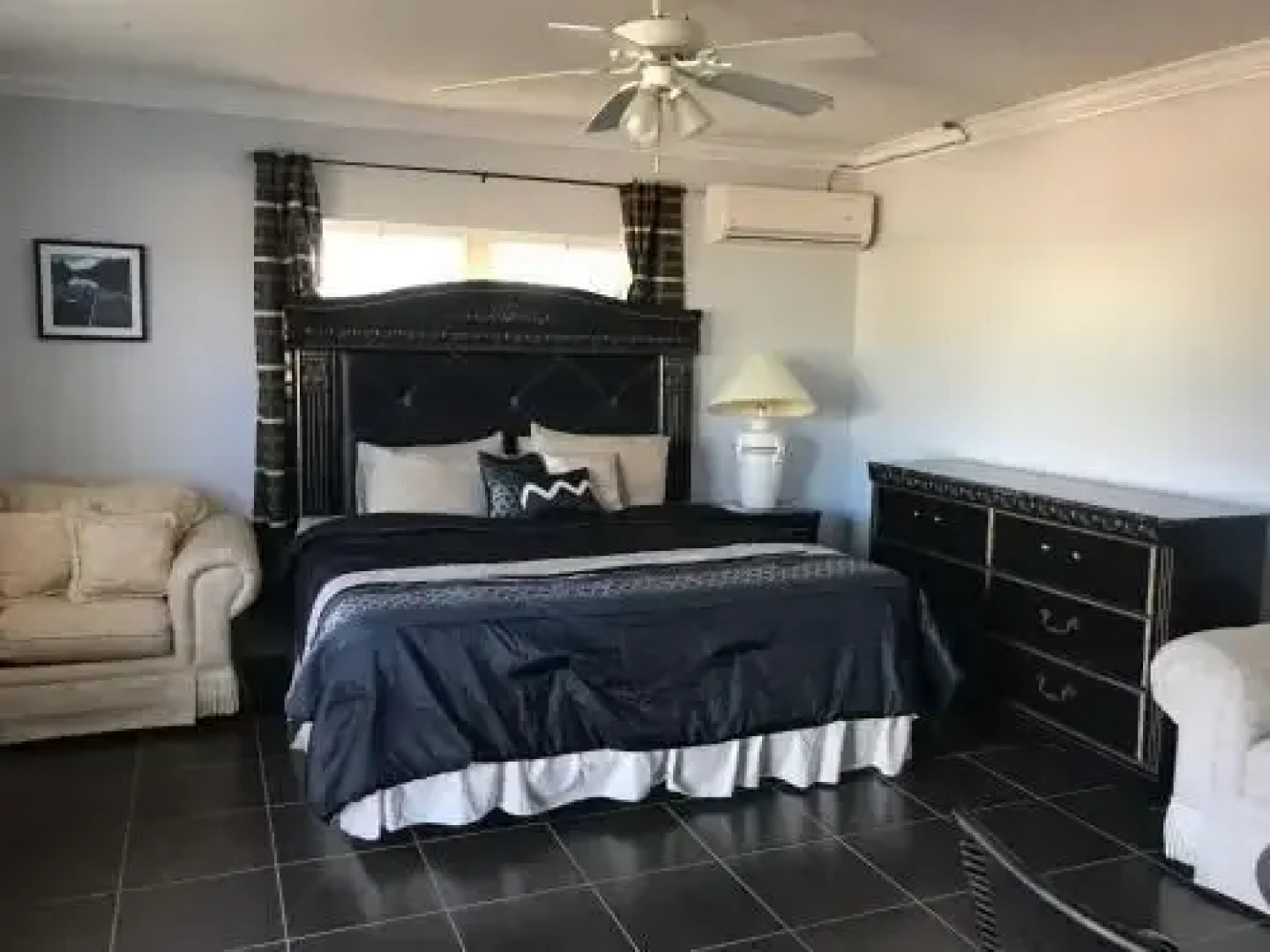 Pete's Guest House Studio