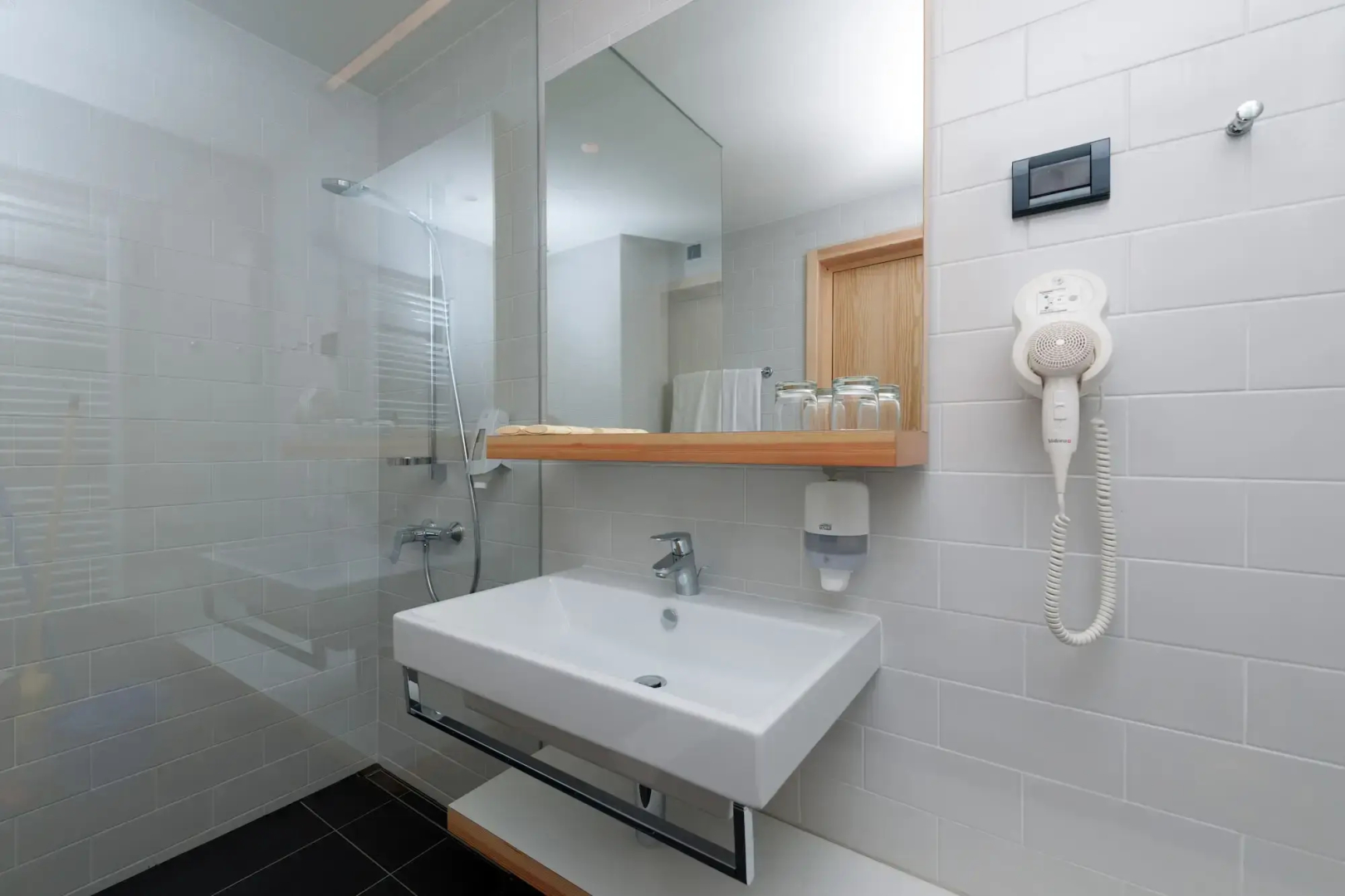 Maistra Select Amarin Resort