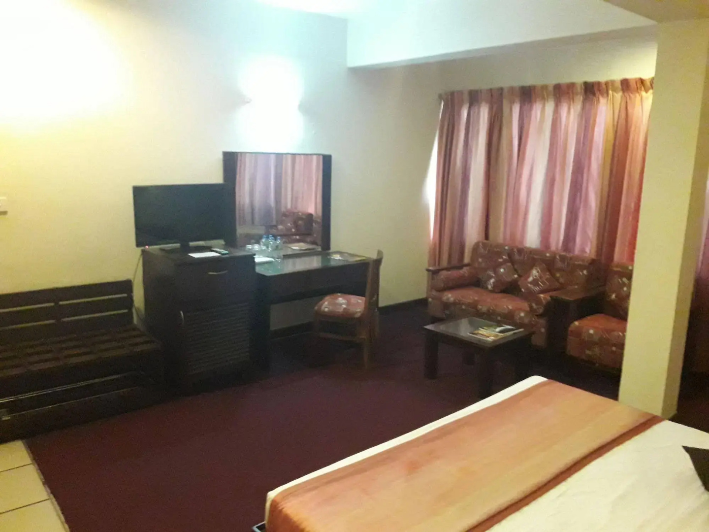 Hotel Janaki