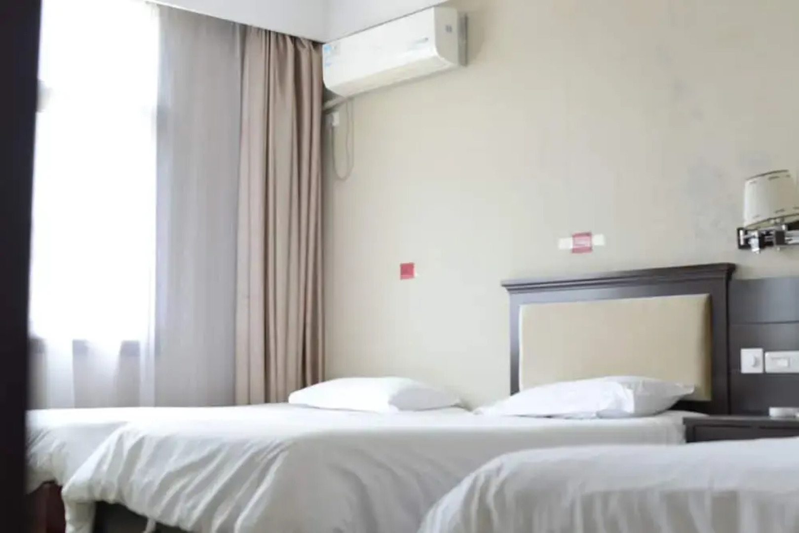 Wudang International Youth Hostel