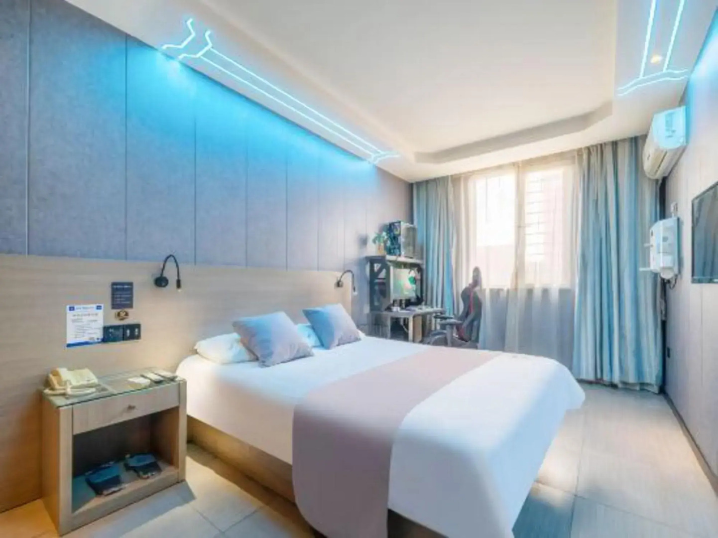 Eaka 365 Hotel Dalian Ganjingzi Street