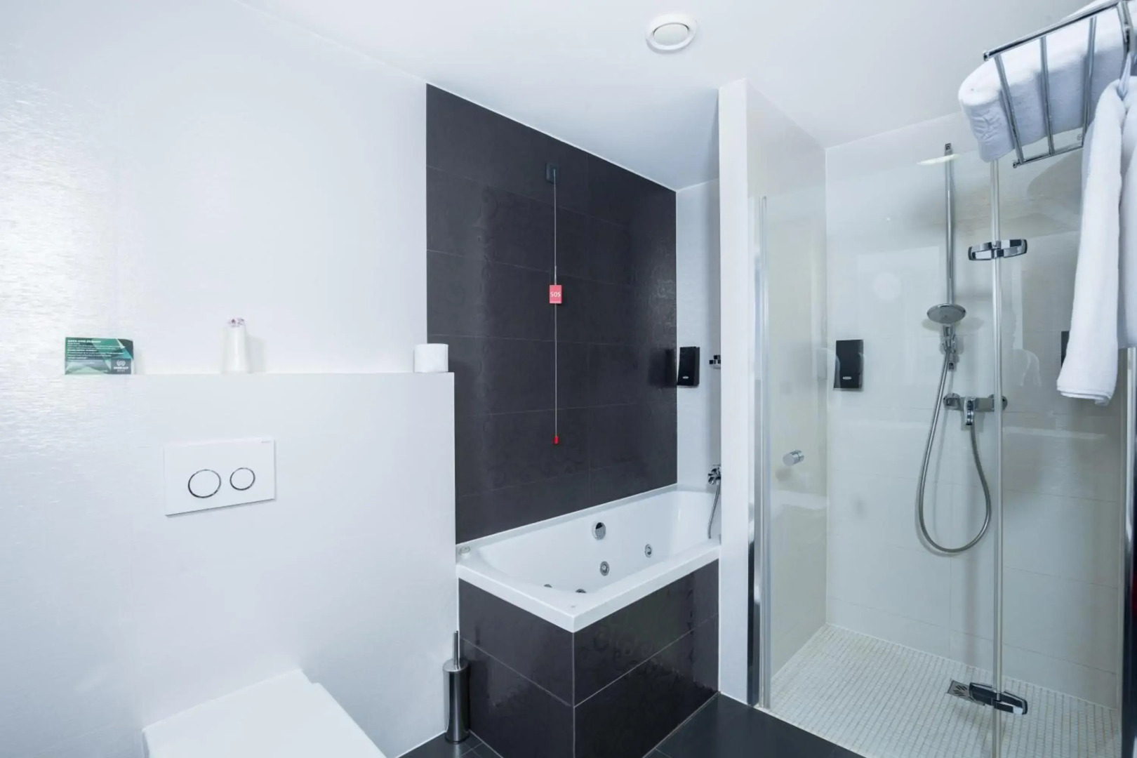 Emerald Hotel Pristina, Kosovo