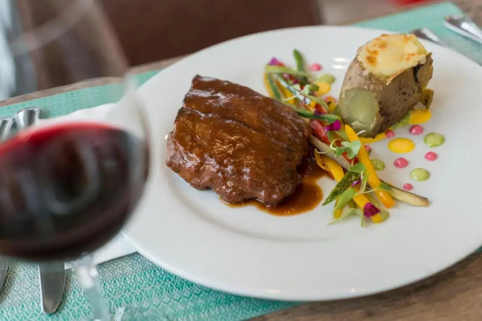 Holiday Inn Lima Airport by IHG